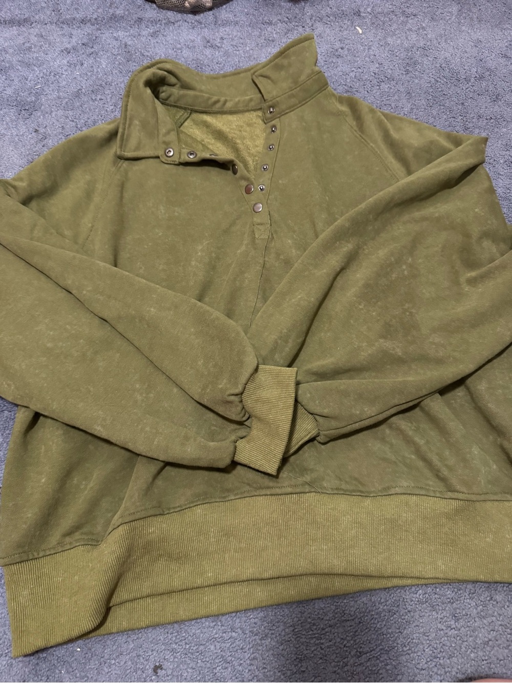 Olive Green Snap-Button Pullover Sweatshirt